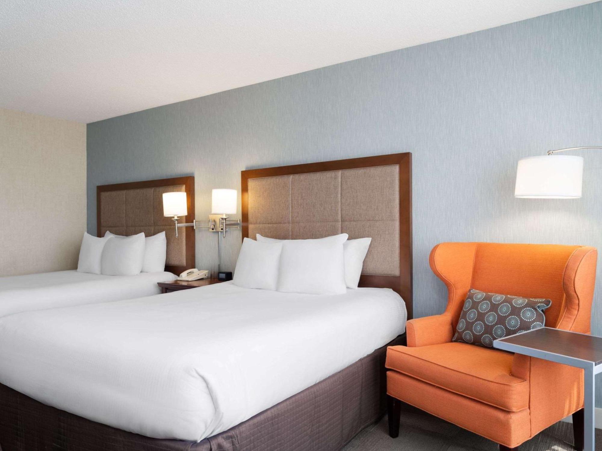 Hotel Wingate By Wyndham St Louis Airport Saint Ann Exterior foto