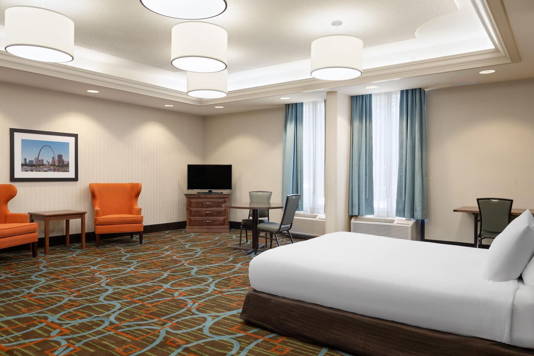 Hotel Wingate By Wyndham St Louis Airport Saint Ann Exterior foto